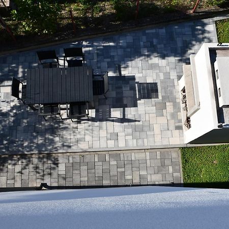 Bonaca Apartments With Terrace, Barbecue And Private Parking Kaštela מראה חיצוני תמונה