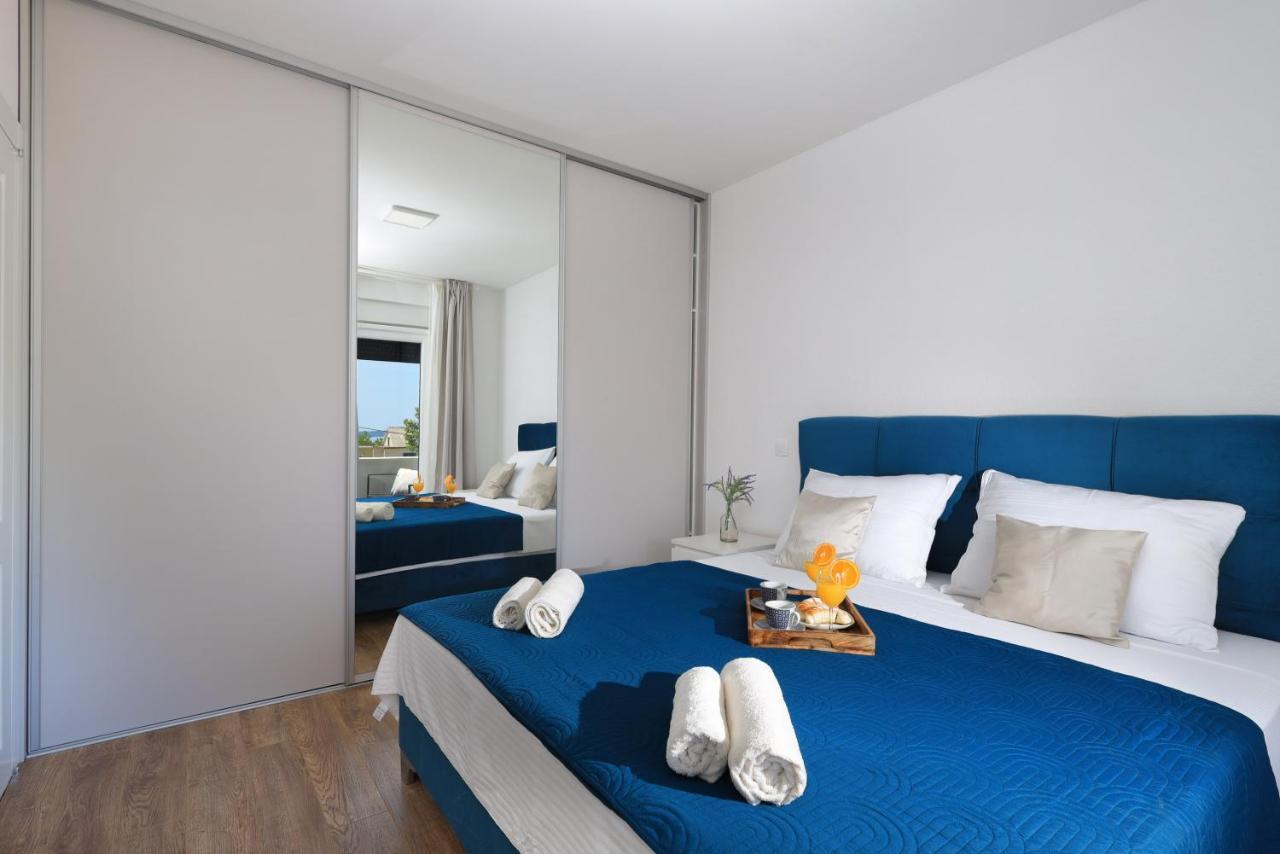 Bonaca Apartments With Terrace, Barbecue And Private Parking Kaštela מראה חיצוני תמונה