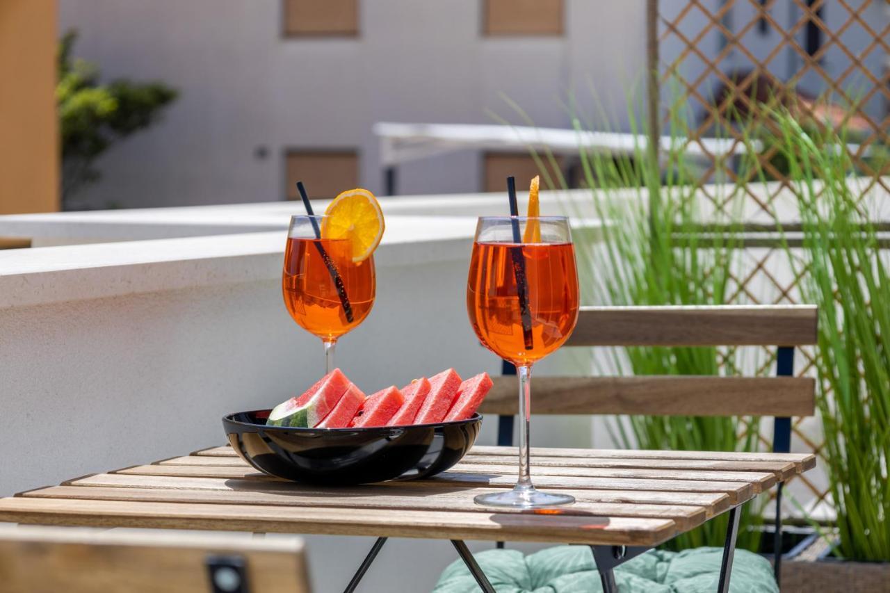 Bonaca Apartments With Terrace, Barbecue And Private Parking Kaštela מראה חיצוני תמונה