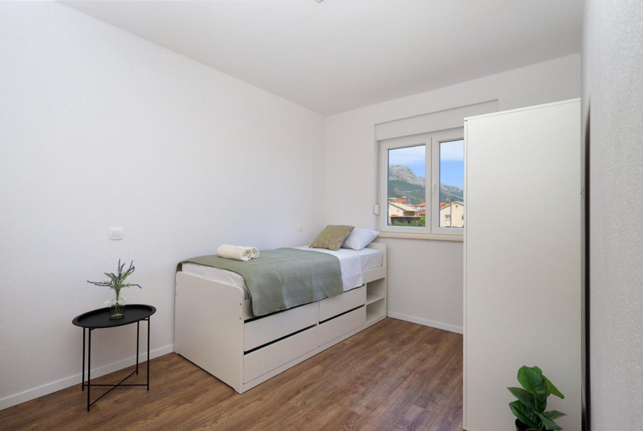 Bonaca Apartments With Terrace, Barbecue And Private Parking Kaštela מראה חיצוני תמונה