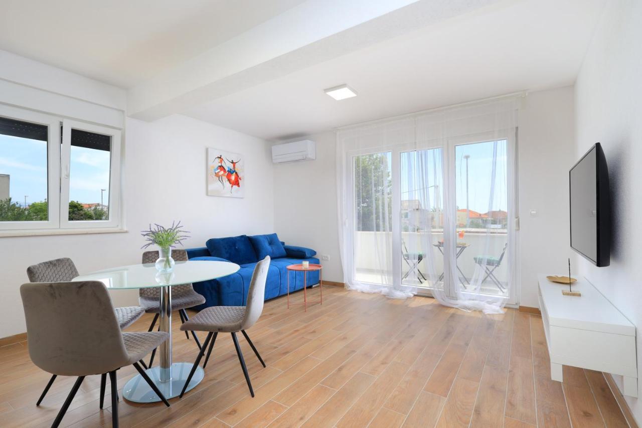 Bonaca Apartments With Terrace, Barbecue And Private Parking Kaštela מראה חיצוני תמונה
